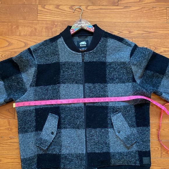 Roots wool black/grey size 5 bomber style plaid jacket/coat women’s. - Picture 12 of 16
